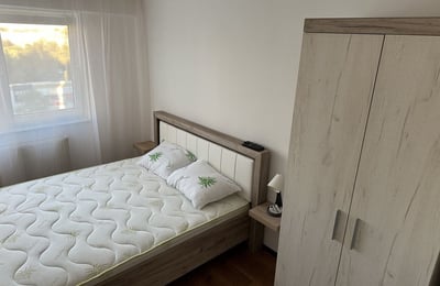 Alquiler de un cómodo apartamento de 3 habitaciones, 75 m², Tomis Nord, Constanza, Rumanía